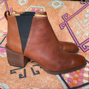 Nine West Eaden Chelsea Cognac Leather Bootie